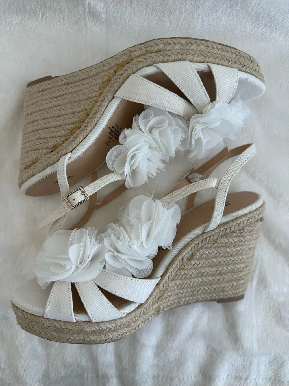 H&M White Canvas 3D Tulle Flower Bridal Summer Espadrille Wedge Sandals Sz 8